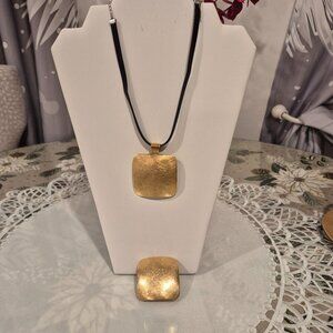 DESIGNER SET of pendant & ring(gold metal)